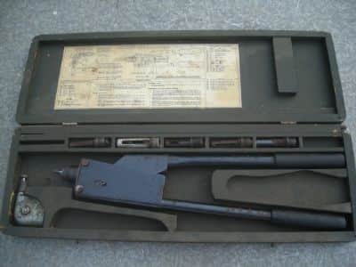 כלי  עבודה     cherry  rivet  g-10