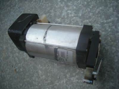 מנועים      מנוע  גיר    gould  884320