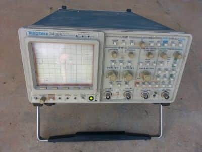 אוסילוסקופ  tektronix  2430a