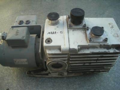 משאבת  ואקום  trivac  d16a  leybold  heraeus