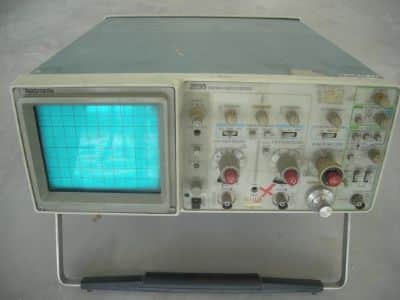 צב"ד  אלקטרוניקה  tektronix  2235  100  mhz  oscilosco