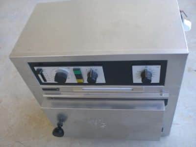 תנור  220  מעלות   memmert  36-18  סנטימטר