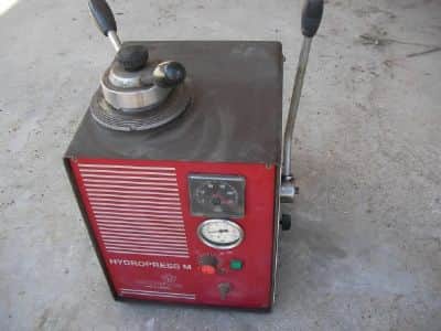 תחנת  כוח  הידראולי   jeanwirtz  hydropress  m