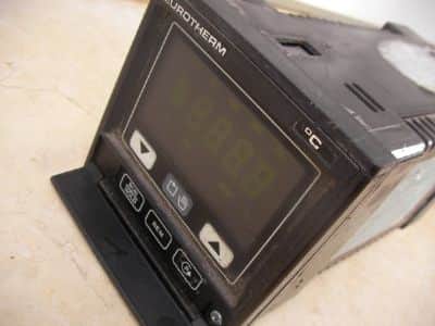בקר  חום   eurotherm  8155