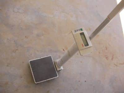 משקל ומד גובה לאדם   seca