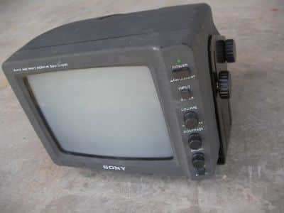 מסך  מוניטור   sony  ssm-721amp