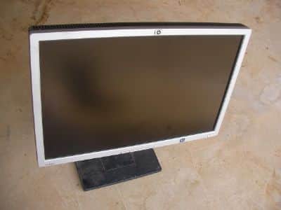 מוניטור  תעשייתי   hp  lp2465