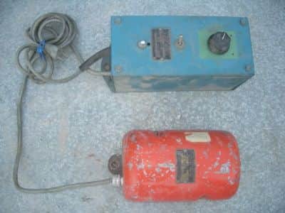 כלי  עבודה      syntron v-20  מרעד למיכלים