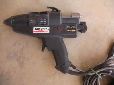 אקדח  דבק   tec  6100  glue  gun