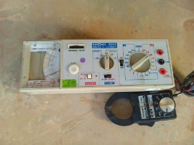 רישום  מתח  זרם   hioki  8202