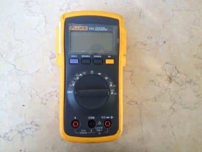צב"ד   111  multimeter   fluke