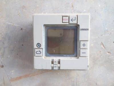 בקר   omron  h5l-a