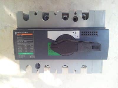 מפסק   merlin gerin  ins 100