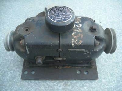 גירים        vickers  3/4  hp  hydraulic   transmission