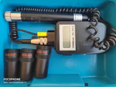 בדיקת  טמפרטורה  ולחות  omega  rh-201
