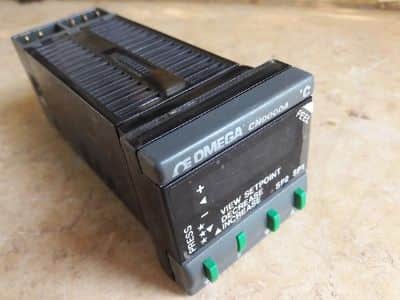 בקר  חום  omega  cn9000a