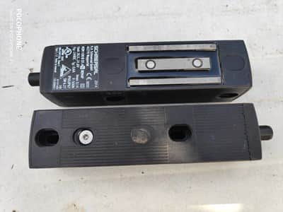 schmersal mzm 100 חיישן בטיחות אלקטרומגנטית 24vdc