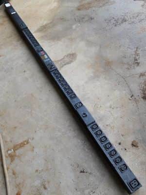 רב  שקע  apc pdu 32a
