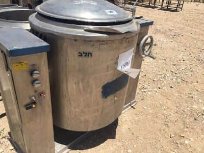 מיכל  מתהפך