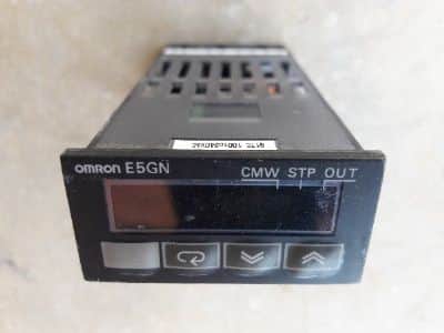 בקר  חום  omron  e5gn