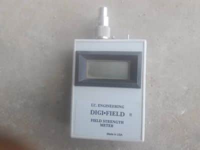 מד  עוצמת  שדה  digi-field