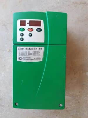 בקר  מנוע  commander  se  2.2kw