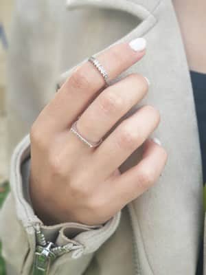 טבעת משולשים כסף משובץ