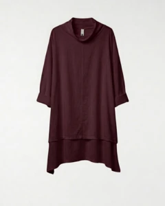 T-SHIRT WITH COLLAR