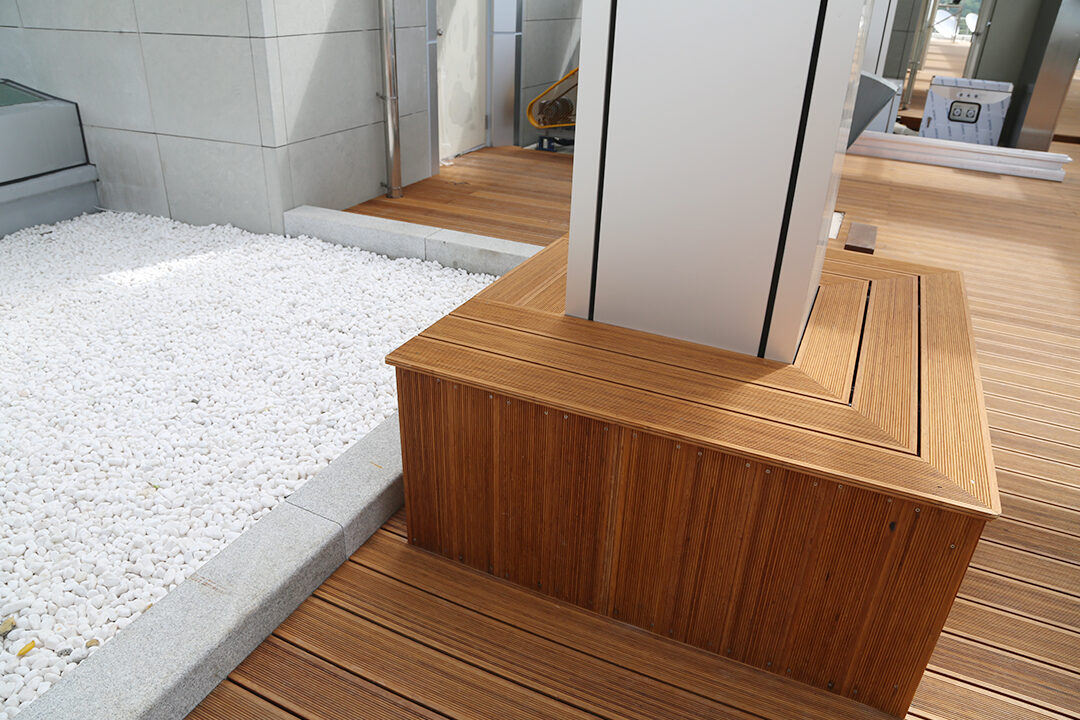 Comparing Traditional Wood and Bothbest Moso Plywood for Furniture Making
