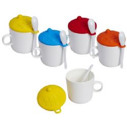 ספל עם כפית ומכסה מסיליקון