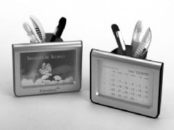 מעמד עטים שולחני