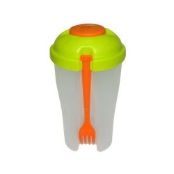 כוס עם מזלג ומקום לרוטב