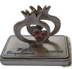 מעמד לכרטיסי ביקור ממתכת בצורת רימון