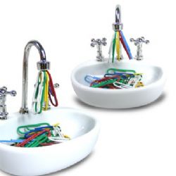 מעמד לשולחן בצורת אמבטיה