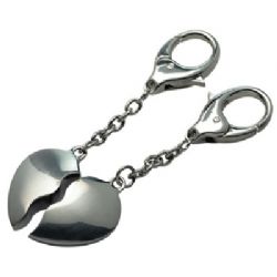 מחזיק מפתוחות לארוע,מחזיק מפתחות לכנס,מחזיק מפתחות,מחזיק מפתחות בצורת לב,מחזיק מפתחות שני חצאי לב