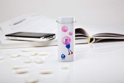 מסטיקים ממותגים