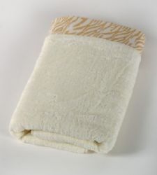 מגבת גוף ג'קארד איכותית