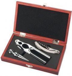 חולץ פקקים ופותחן בקבוקים, מפצח אגוזים ואולר מלצרי