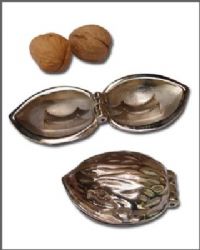 מפצח אגוזים בציפוי ניקל