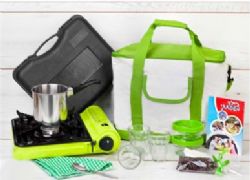 צידנית משפחתי, כירת גז במזוודה (לא כולל בלון גז), 3 כוסות קפה, פינג'ן, 2 מיכלי איחסון, ספרון