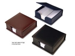 קוביה עם דפי ממו